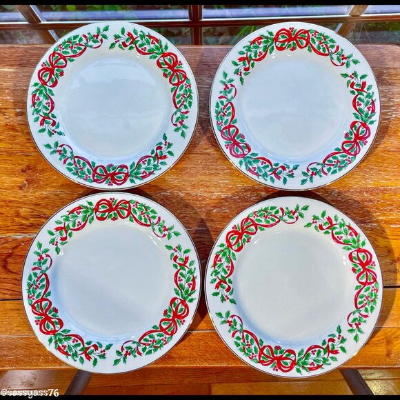 🆕VTG▪️CENTURION COLLECTION▪️Set of 4 Gold Trim 7.5" White Ribbon Holly Plates - Picture 3 of 5
